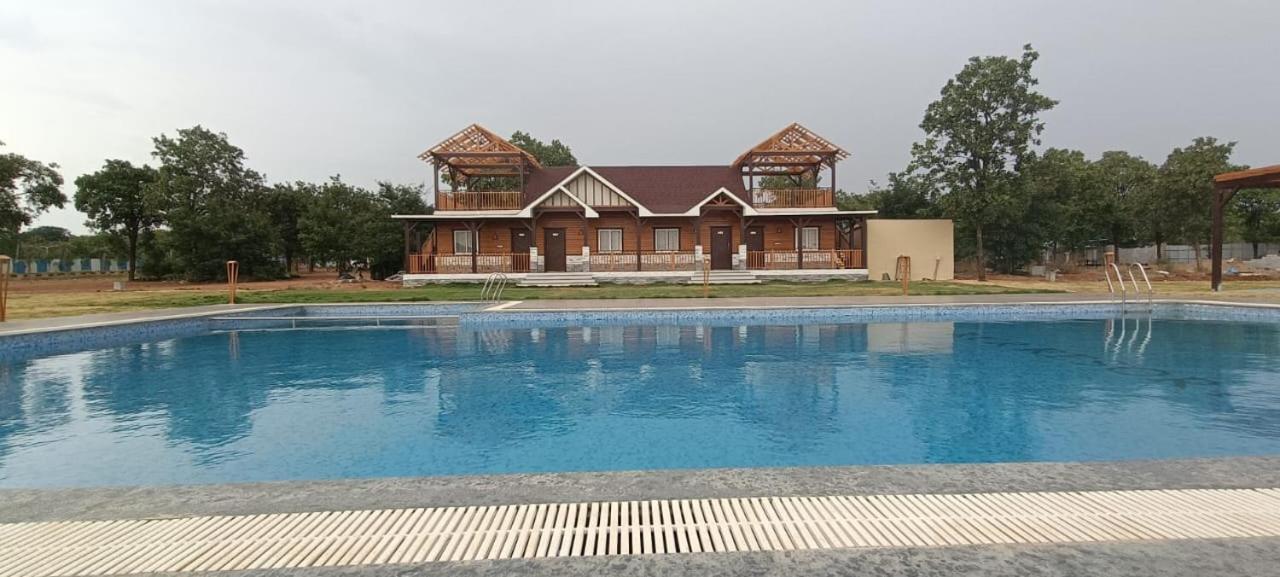 Kcr Resorts & Convention Maisaram Buitenkant foto