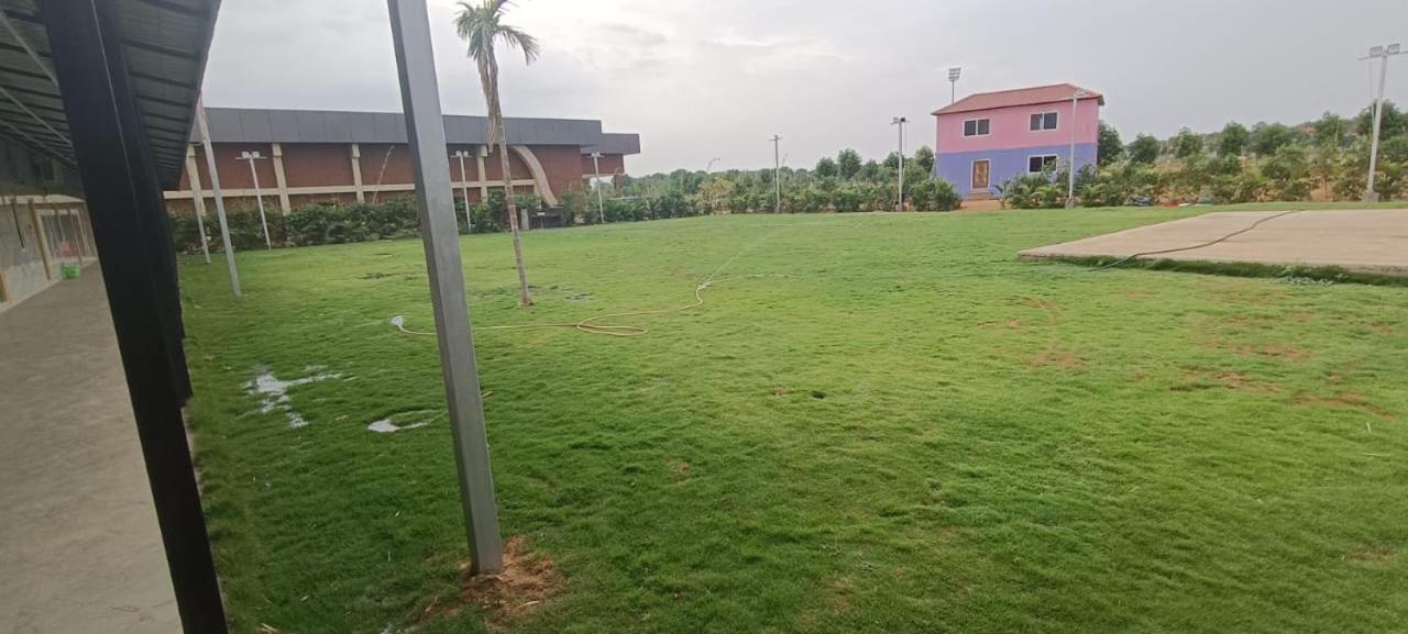 Kcr Resorts & Convention Maisaram Buitenkant foto